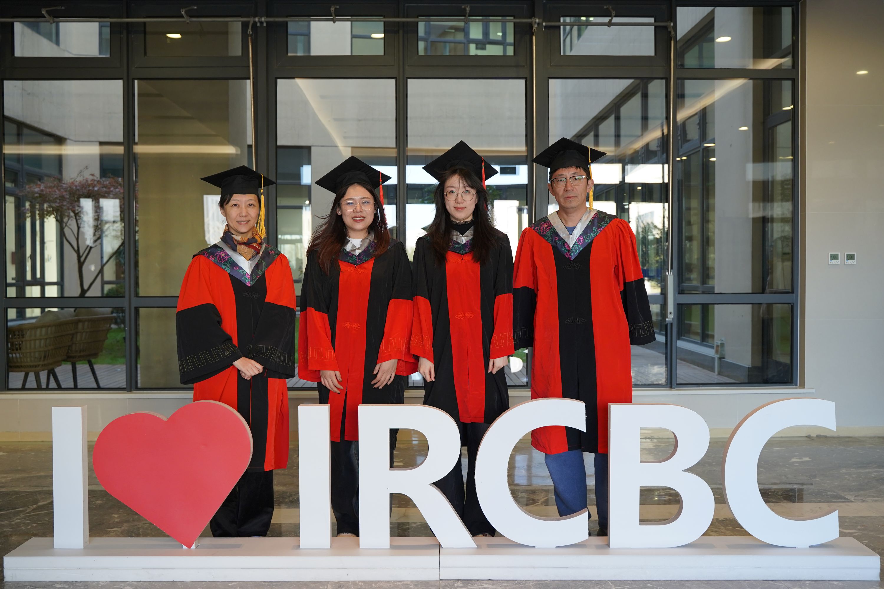 Congratulations to Qianhui Xu and Shiran Lv!